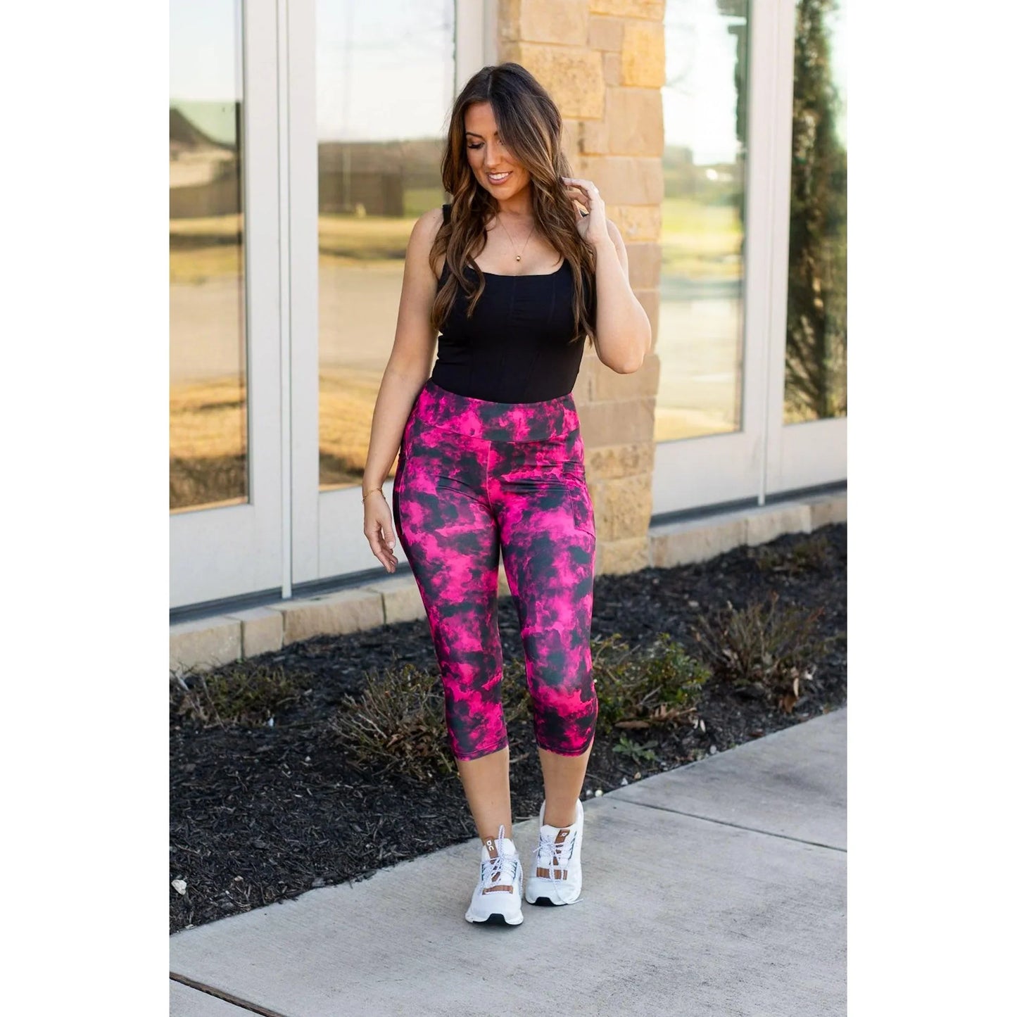 PREORDER: Capri Leggings with Pockets in Nine Colors Ave Shops