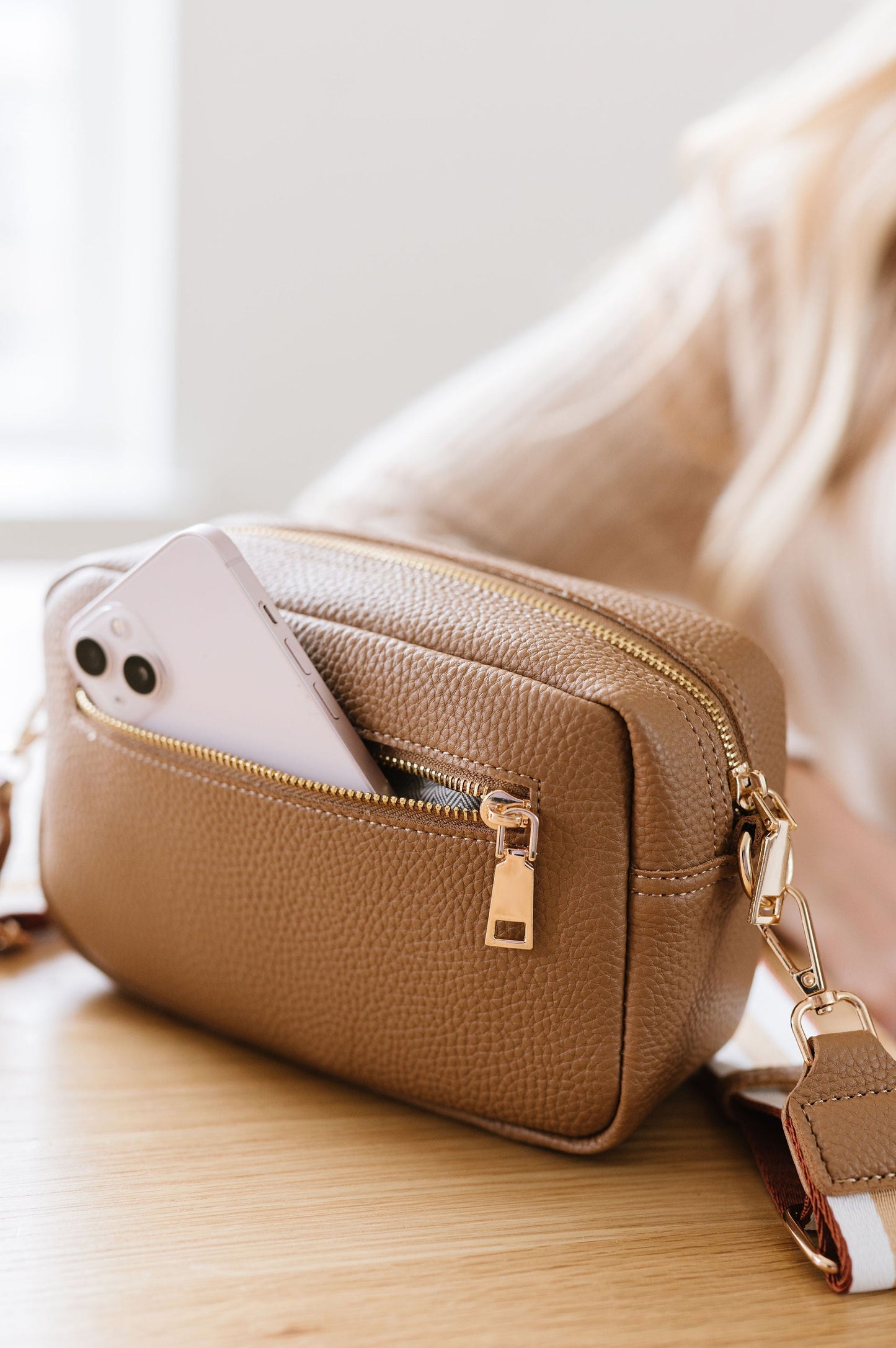 Willow Convertible Crossbody Ave Shops