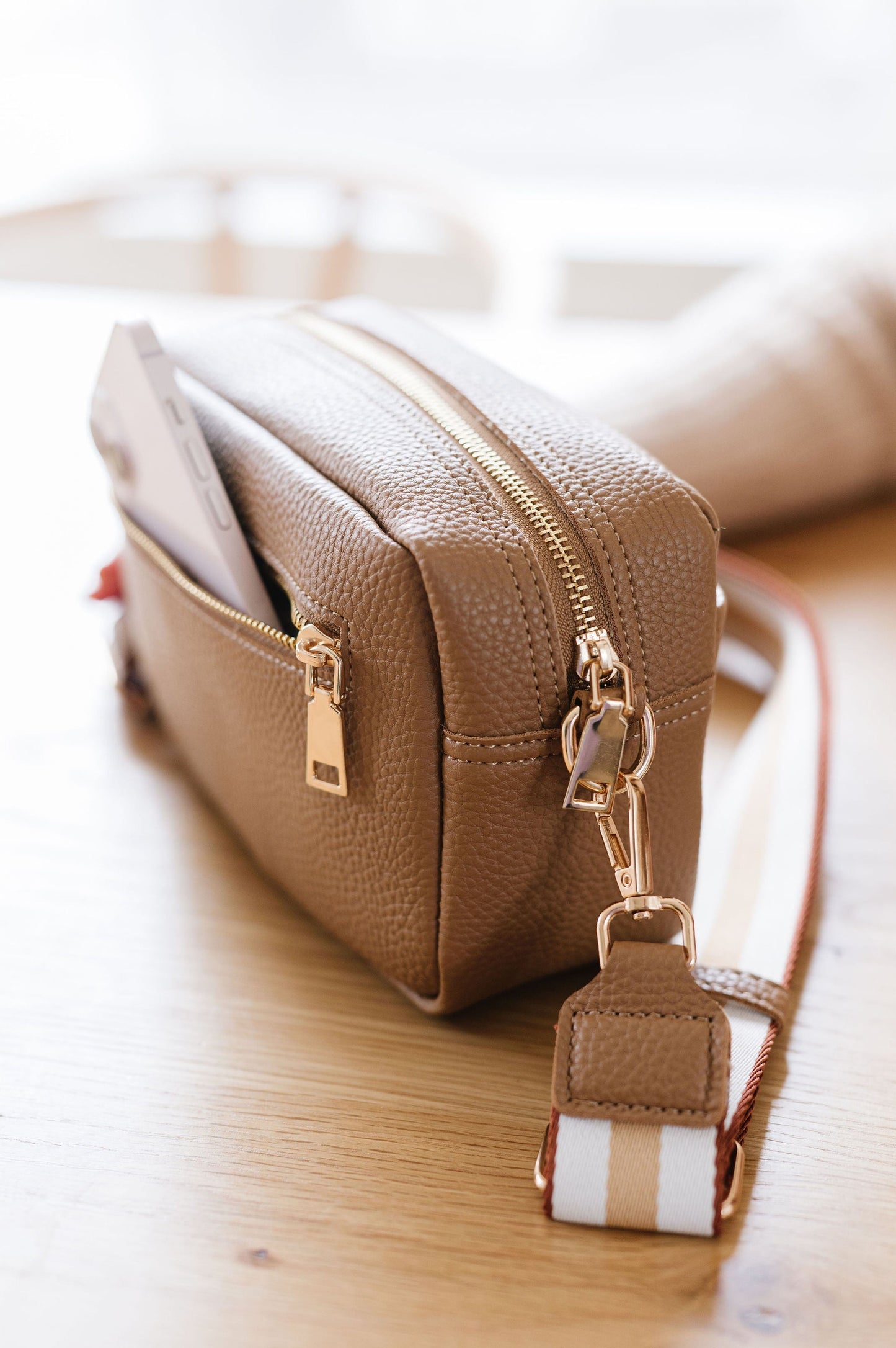 Willow Convertible Crossbody Ave Shops