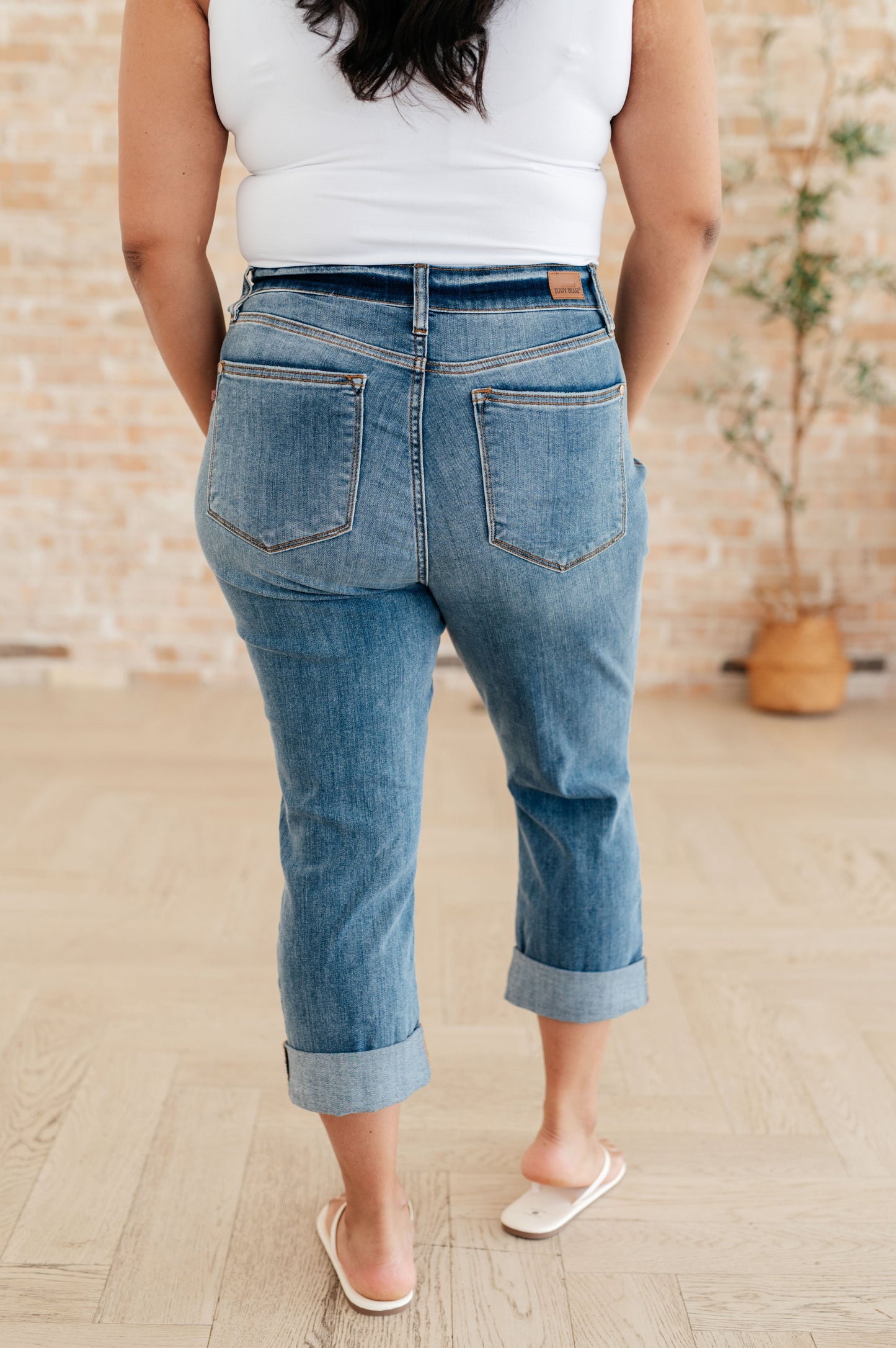 Laura Mid Rise Cuffed Skinny Capri Jeans Ave Shops
