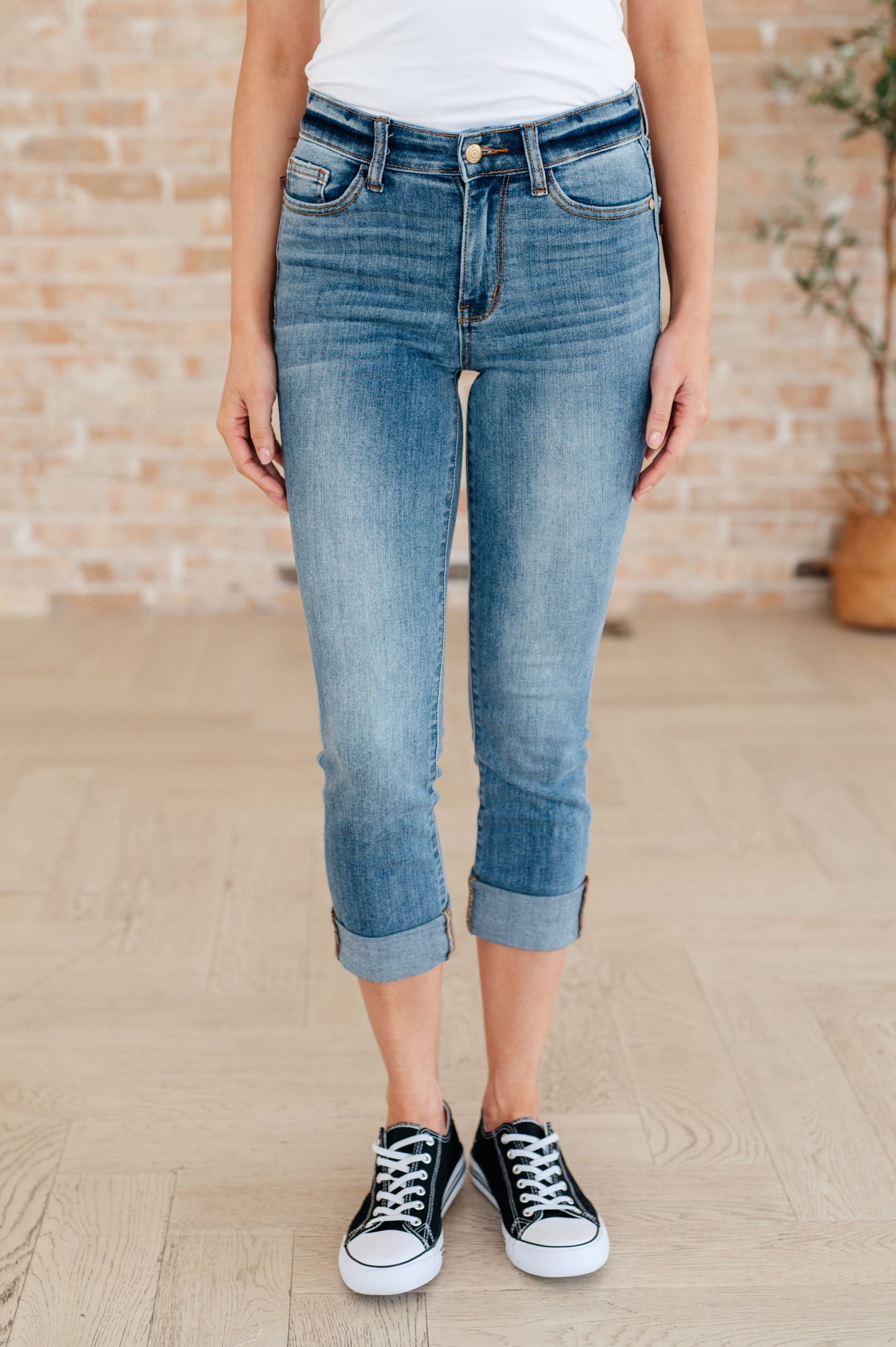 Laura Mid Rise Cuffed Skinny Capri Jeans Ave Shops