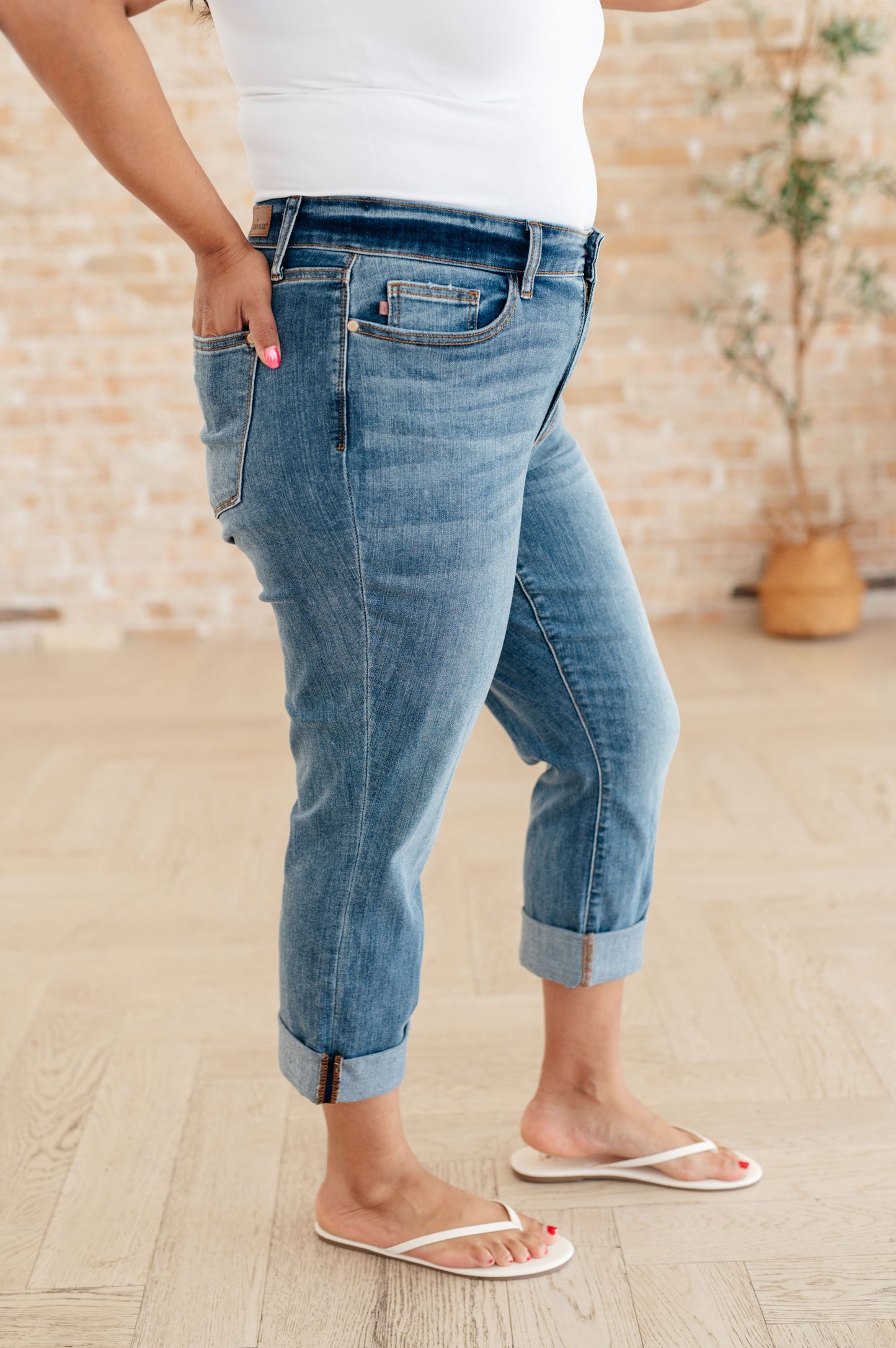Laura Mid Rise Cuffed Skinny Capri Jeans Ave Shops
