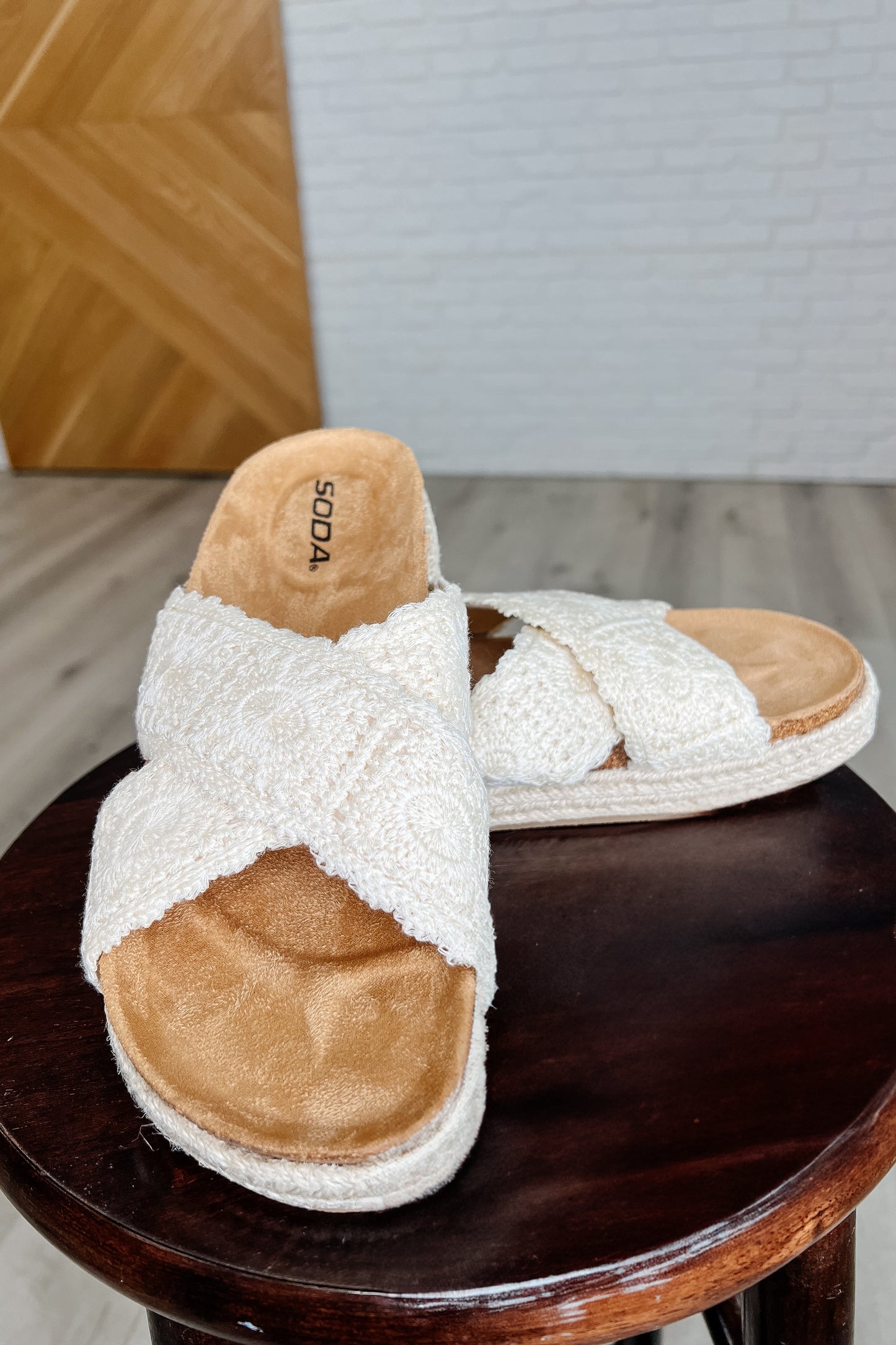 Shoreline Stride Sandals in Sadina Beige Ave Shops