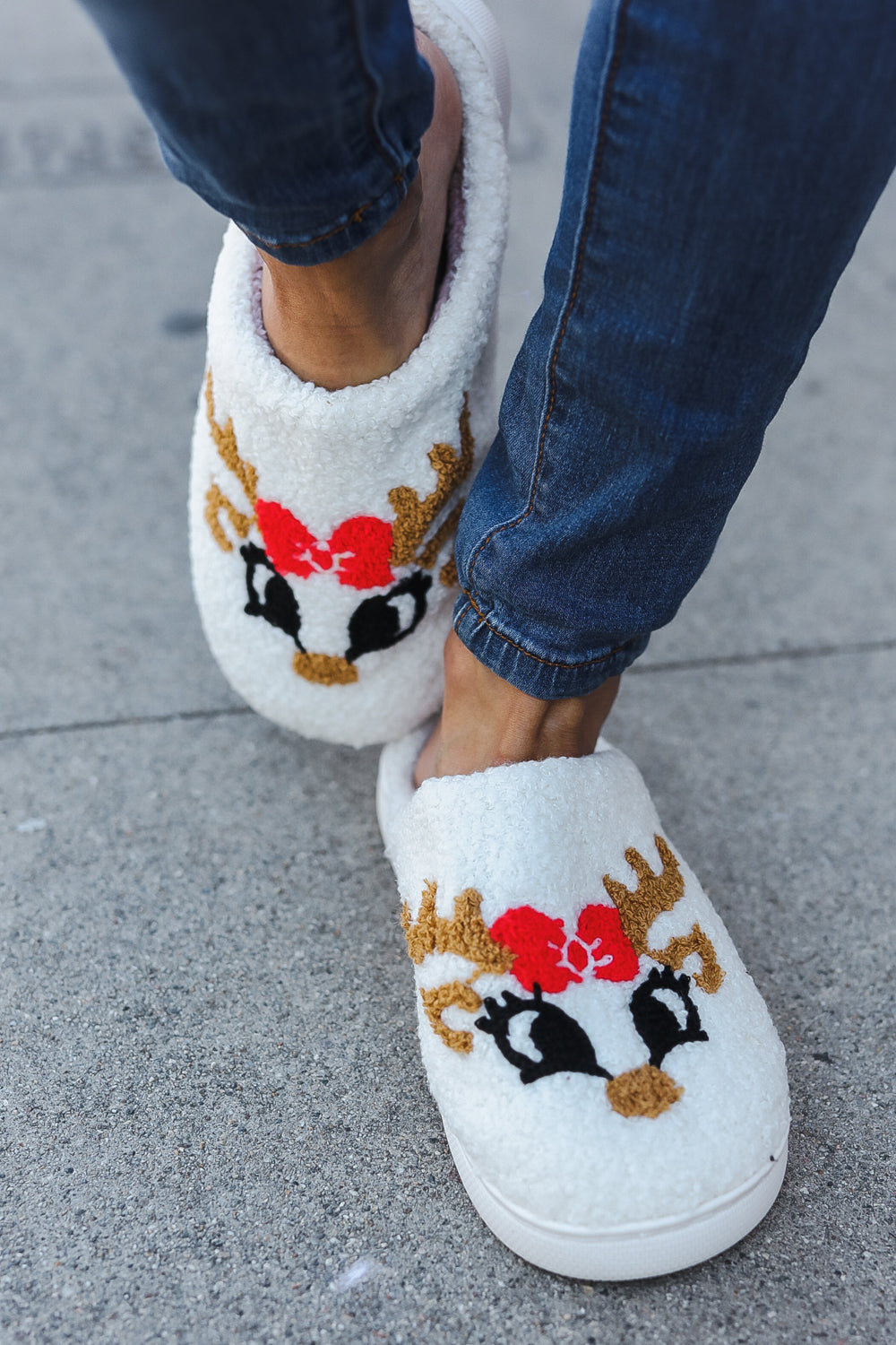 Christmas Reindeer Print Fleece Slippers