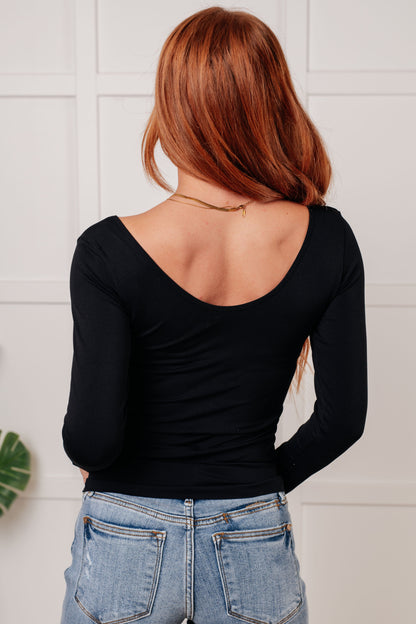 Bring in the Basics Seamless Reversible V-Neck Black Ave Shops