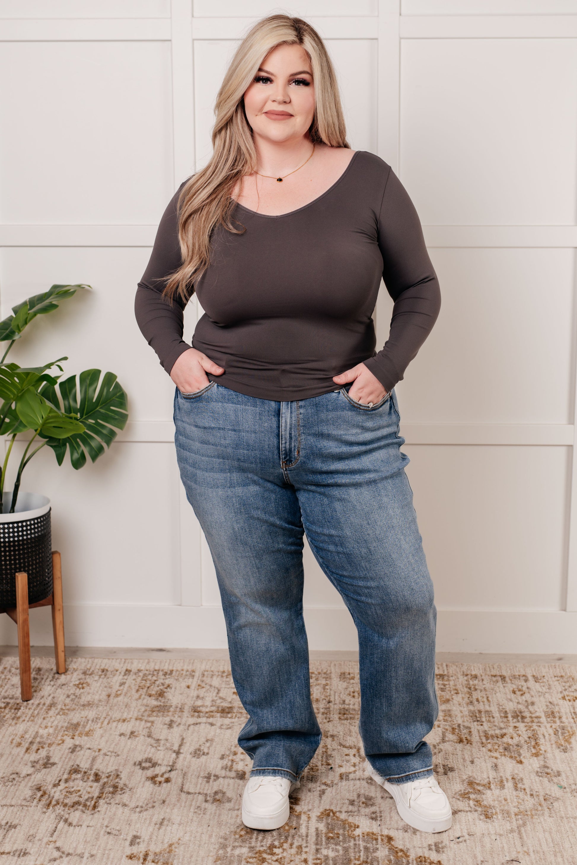Bring in the Basics Seamless Reversible V-Neck Charcoal Ave Shops