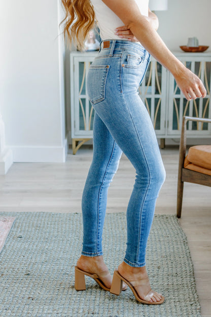 Catherine Mid Rise Vintage Skinny Jeans Ave Shops