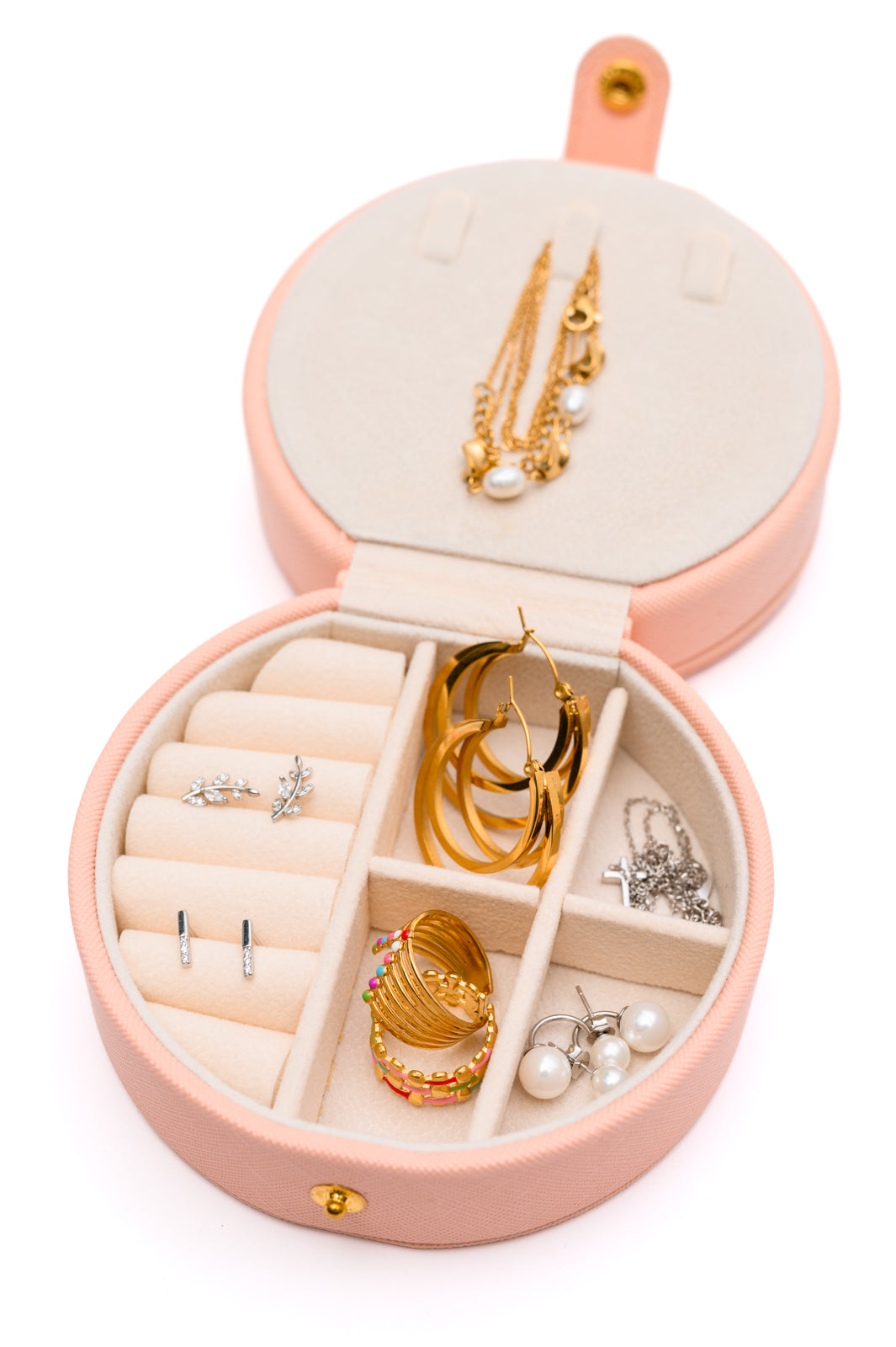 Circular Travel Jewelry Case in Pink Ave Shops