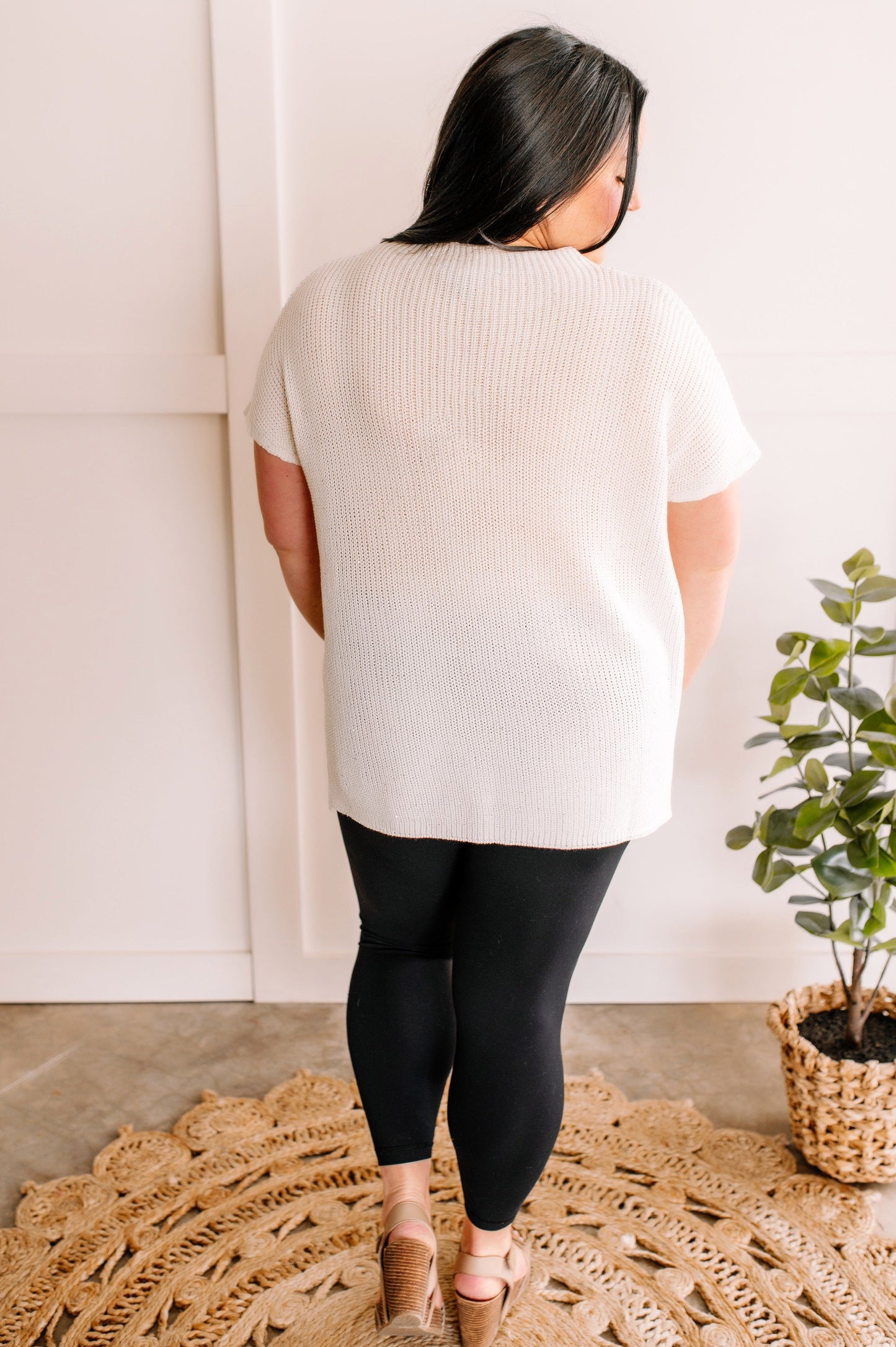 Sequin Detailed Short Sleeve Sweater In Off White Davi & Dani