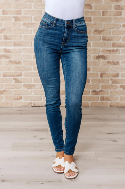 Daphne High Rise Skinny Jeans Ave Shops