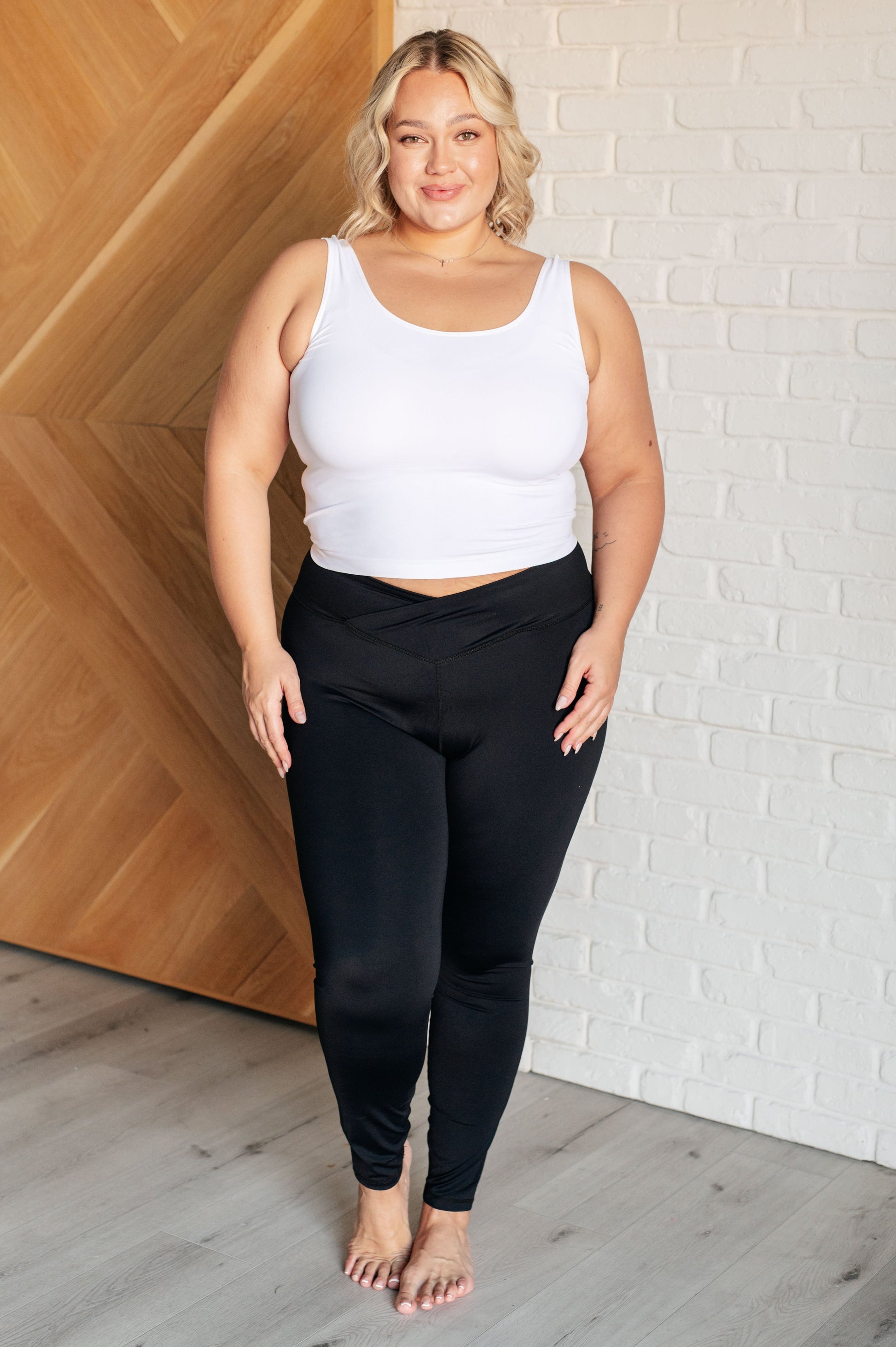Do The Most V Front Leggings Ave Shops