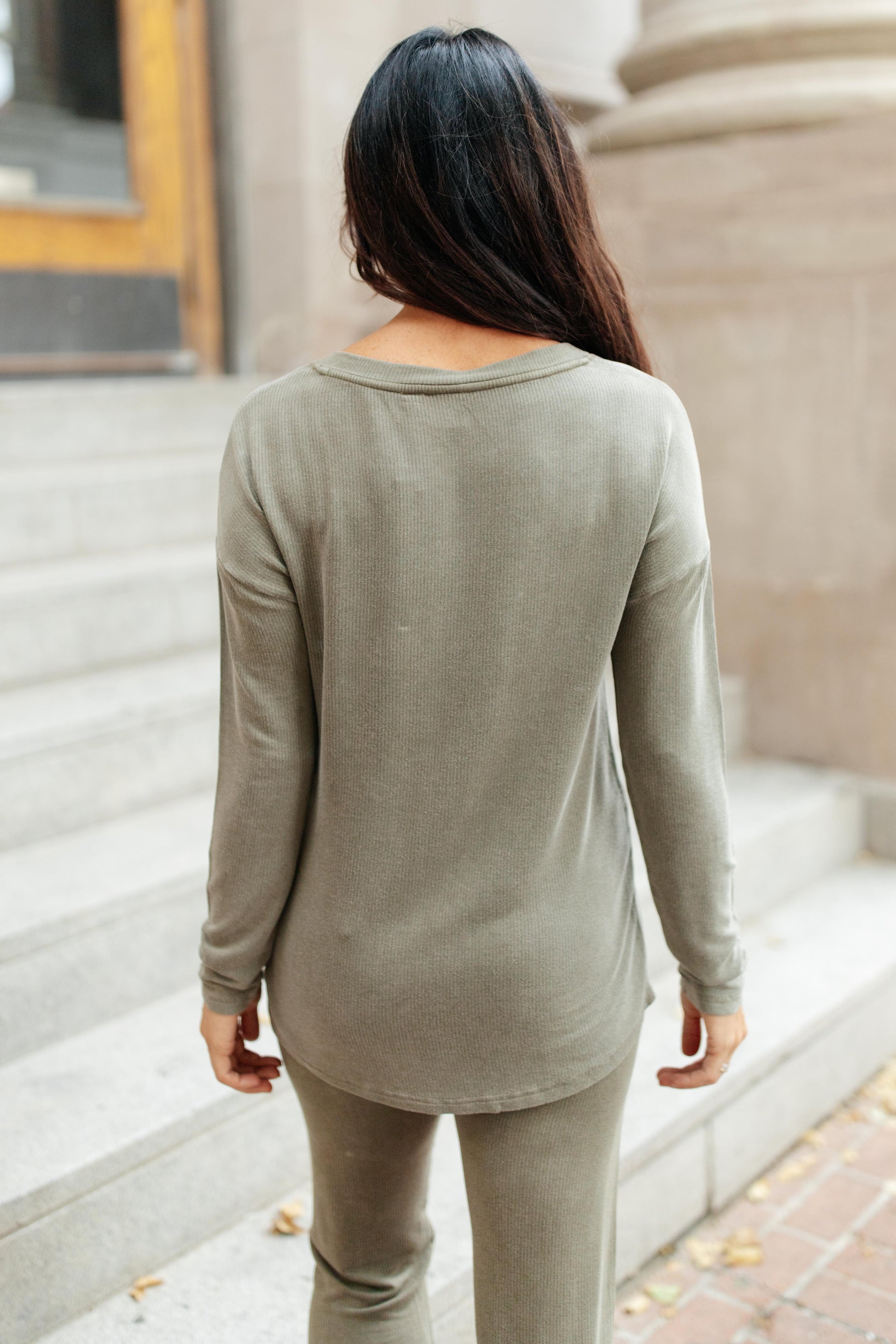 Essential Lounge Top in Mineral Wash Olive Ave Shops