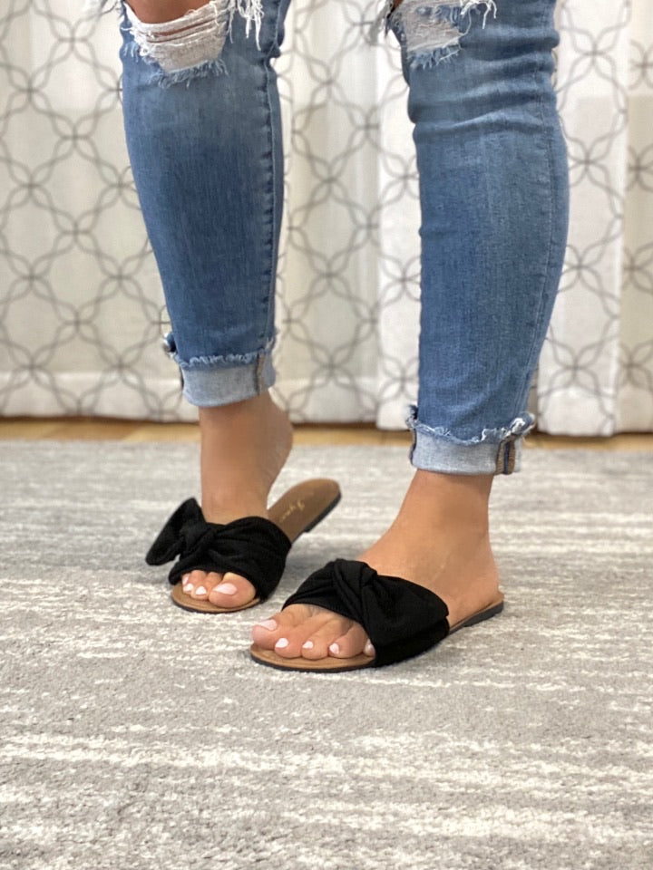 Why Knot Sandal in Black