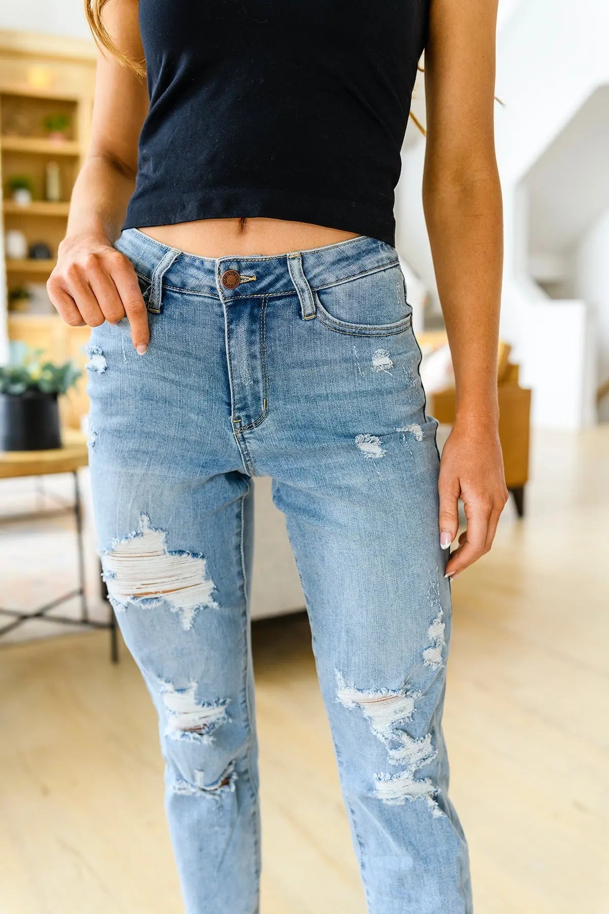 Florence High Waist Destroyed Boyfriend Jeans Ave Shops