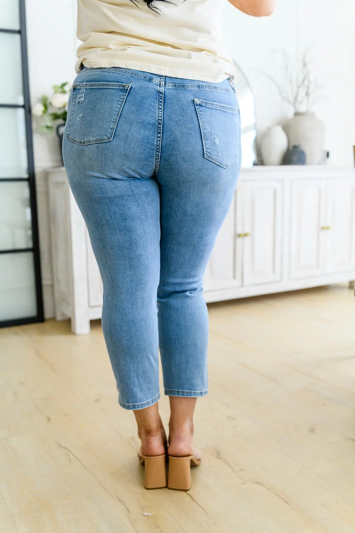 Florence High Waist Destroyed Boyfriend Jeans Ave Shops