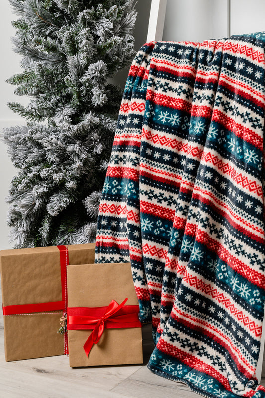 Holiday Fleece Blanket in Sweater Knit Ave Shops