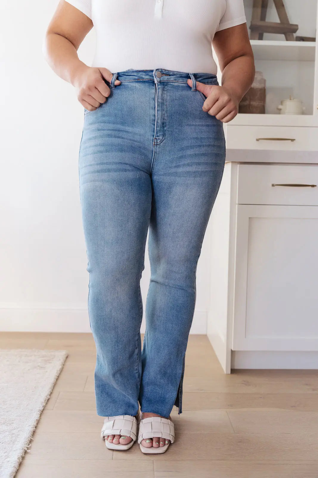 Jody Slim Flare Side Slit Jeans Ave Shops