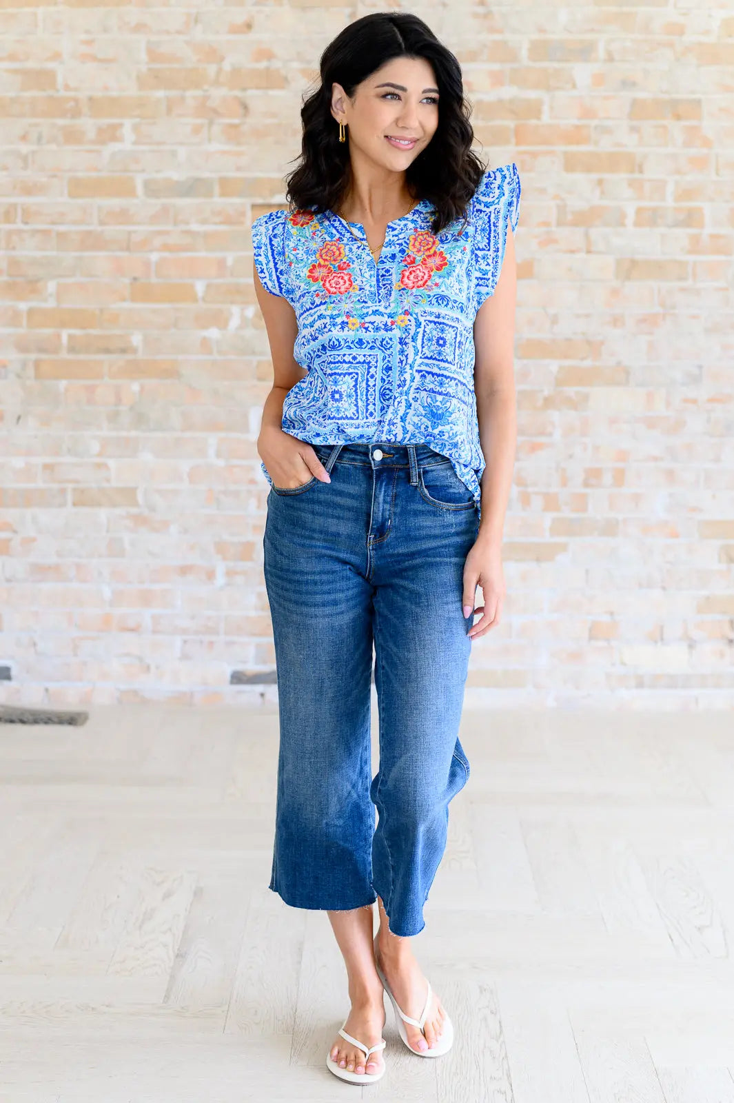 Keep Me Coming V-Neck Top in Ivory Royal Ave Shops