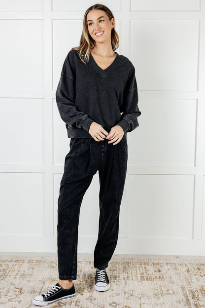 Limber Up Straight Leg Sweats in Black Ave Shops