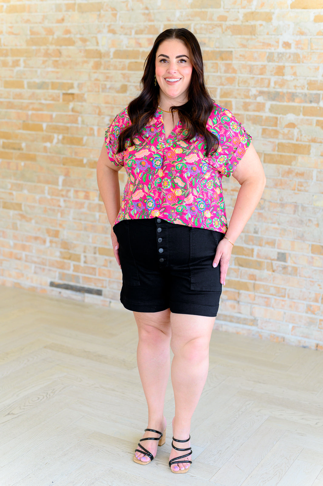 Lizzy Cap Sleeve Top in Fuchsia and Green Floral Paisley Ave Shops