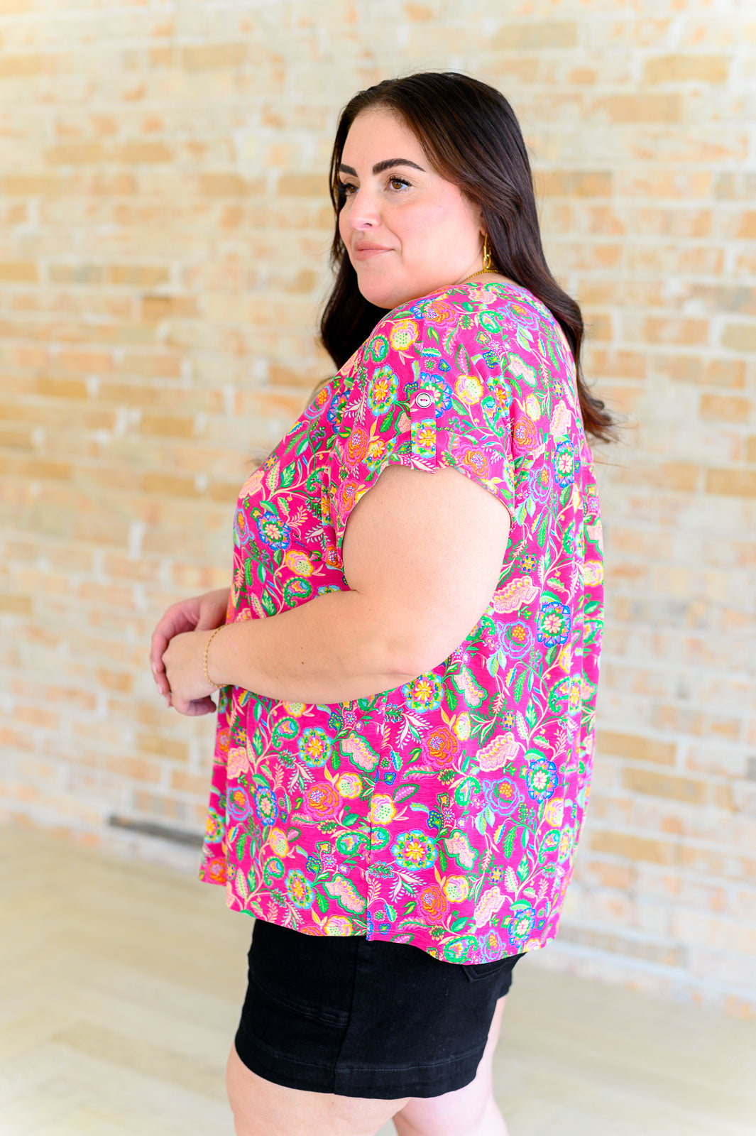 Lizzy Cap Sleeve Top in Fuchsia and Green Floral Paisley Ave Shops