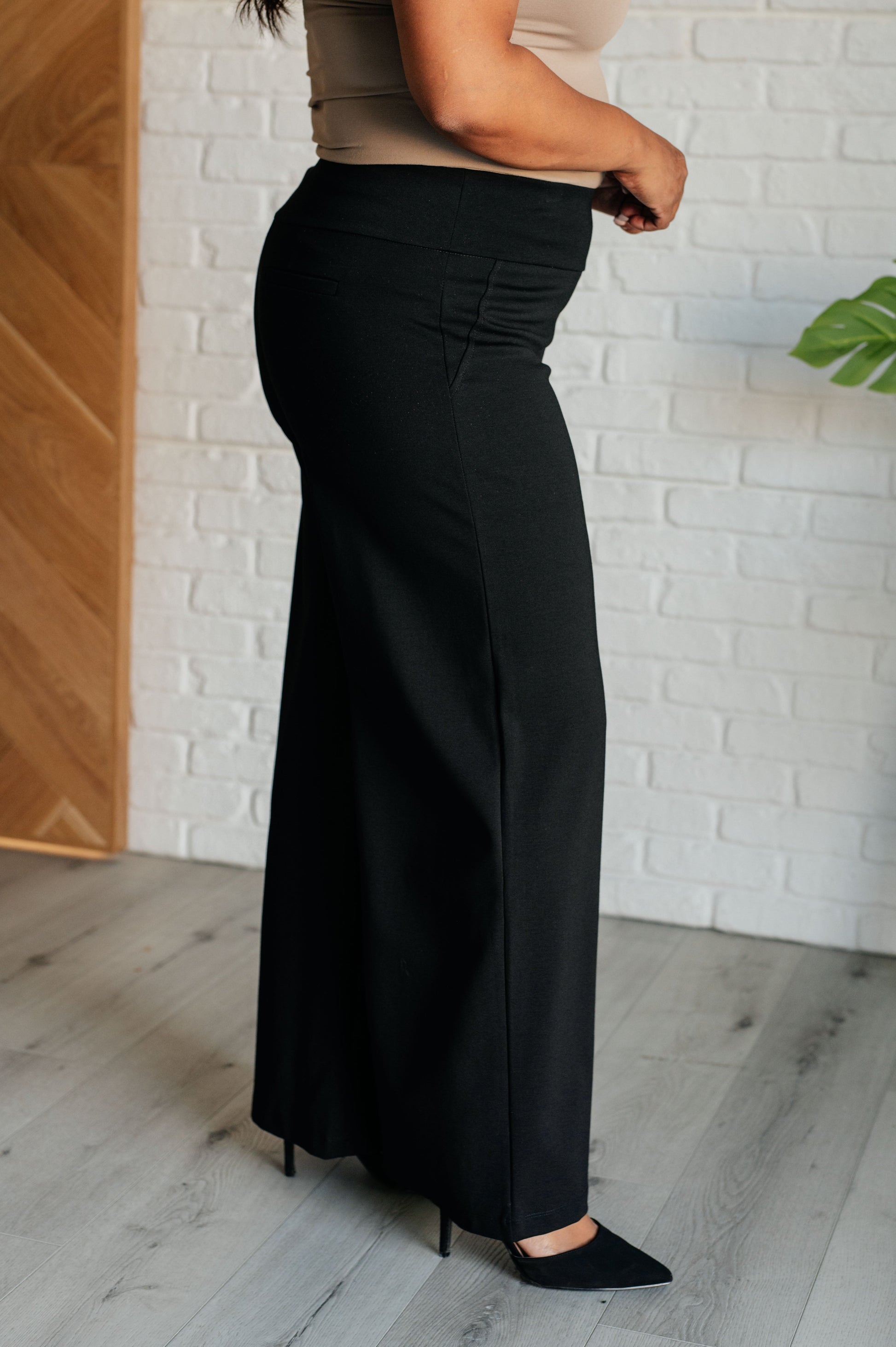 Magic Wide Leg Pants in Black Ave Shops