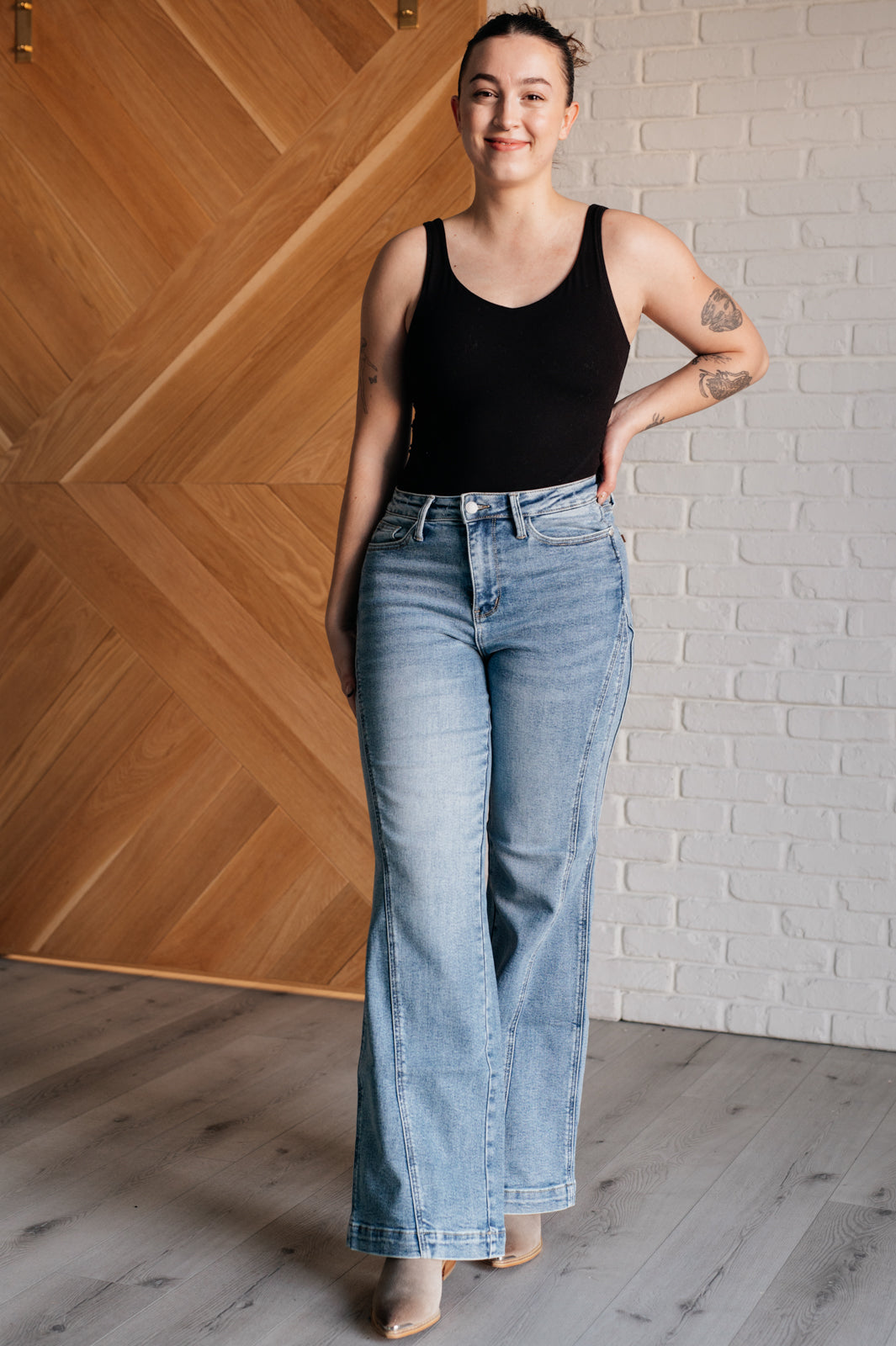 Melia High Rise Side Seam Detail Wide Leg Jeans Ave Shops