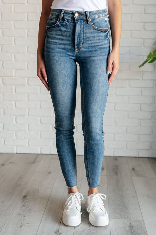 Nicole Tummy Control Skinny Jeans in Vintage Wash Ave Shops