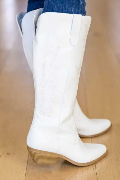 Shania Cowgirl Boots In White Ave Shops