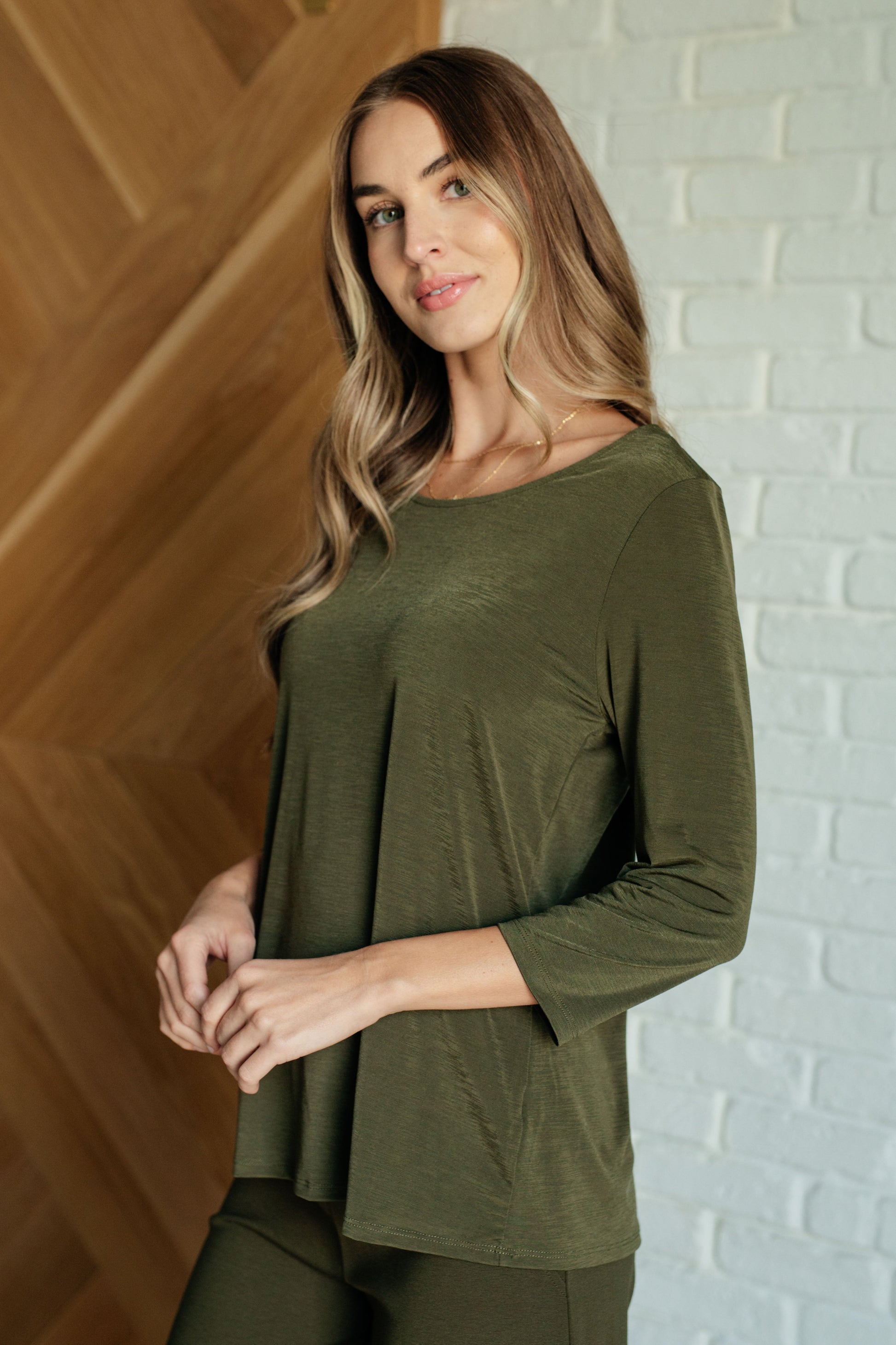 Signature Classic Round Neck Top in Olive Ave Shops