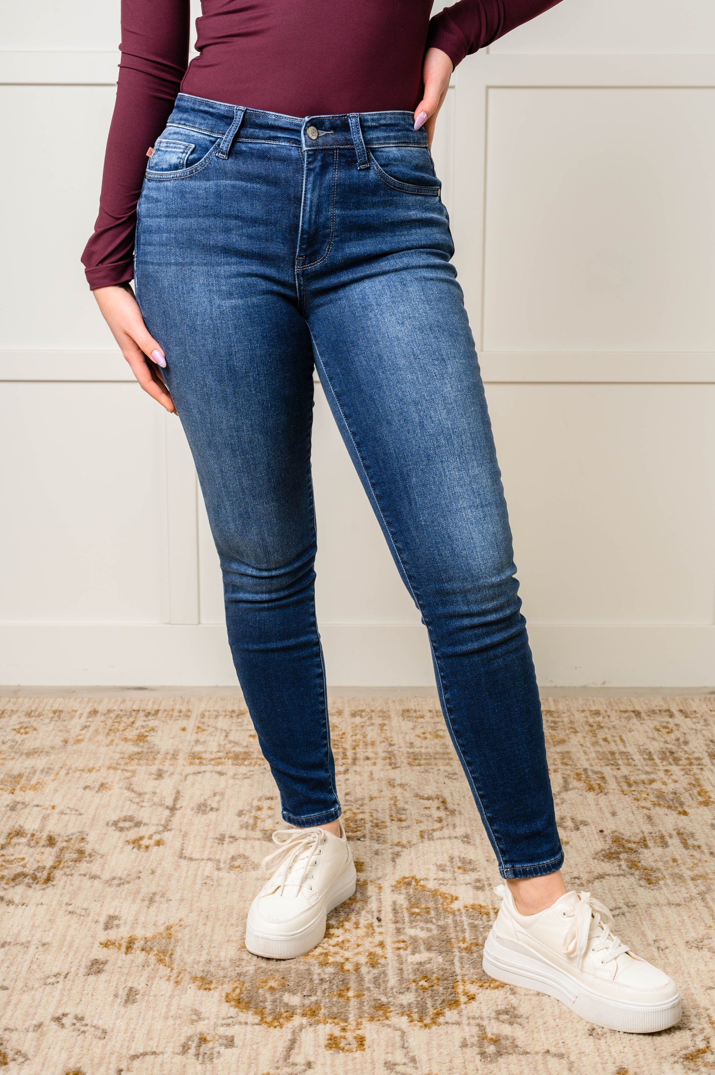 Skylar Mid Rise Thermal Vintage Skinny Jean Ave Shops