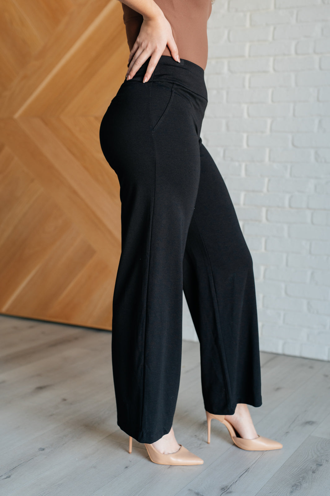Magic Wide Leg Pants in Black Ave Shops