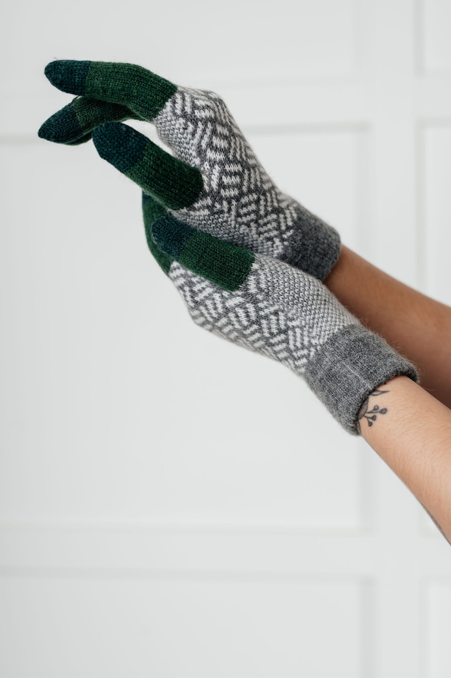 Touch and Go Patterned Glove Trio Ave Shops