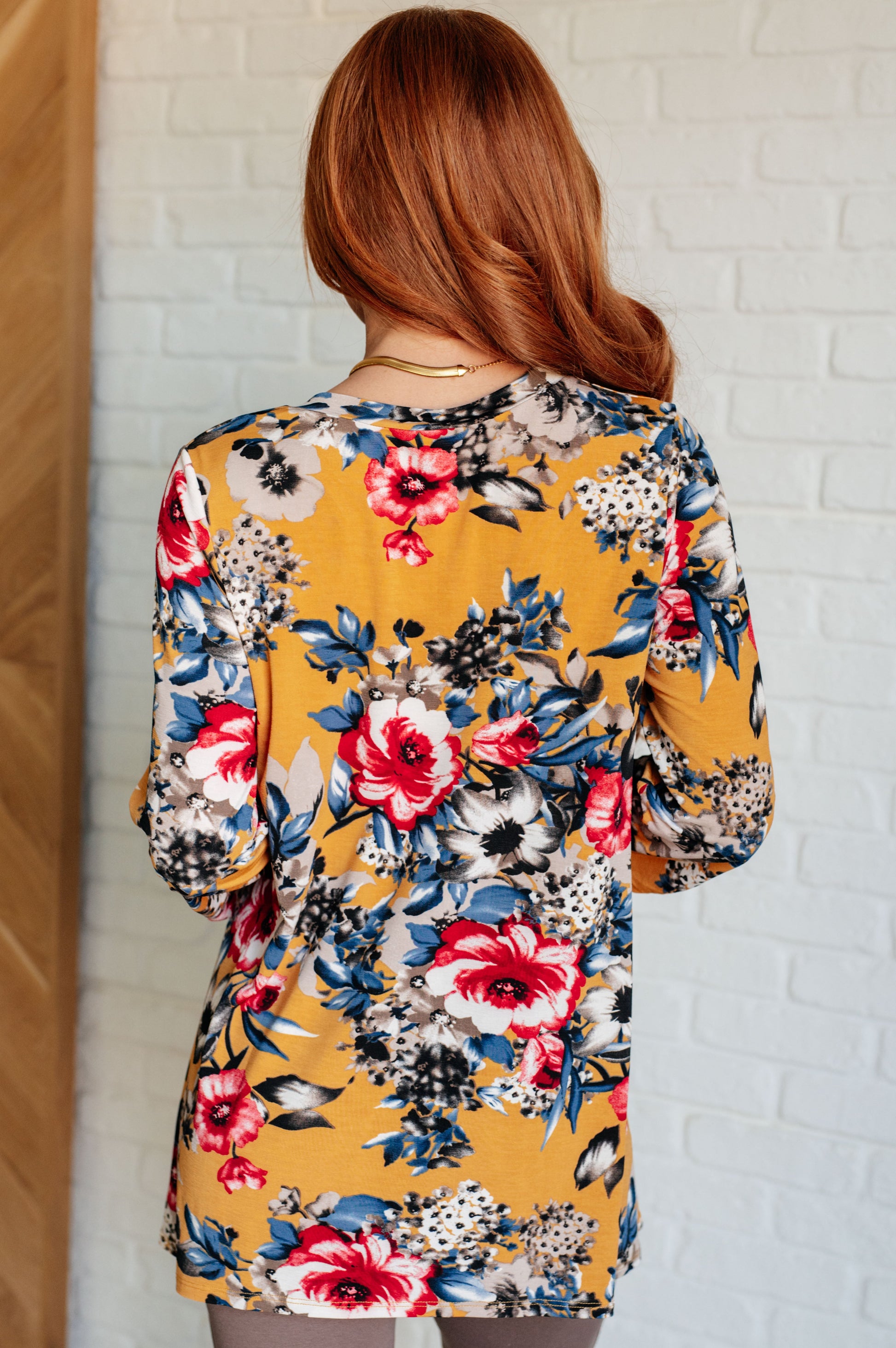 V-Neck Scoop Hem Top in Marigold Floral Ave Shops