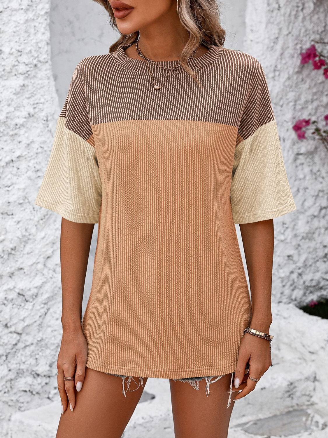 Color Block Round Neck Half Sleeve T-Shirt Trendsi