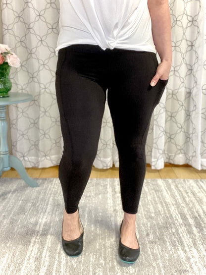 On The Go Leggings in Black