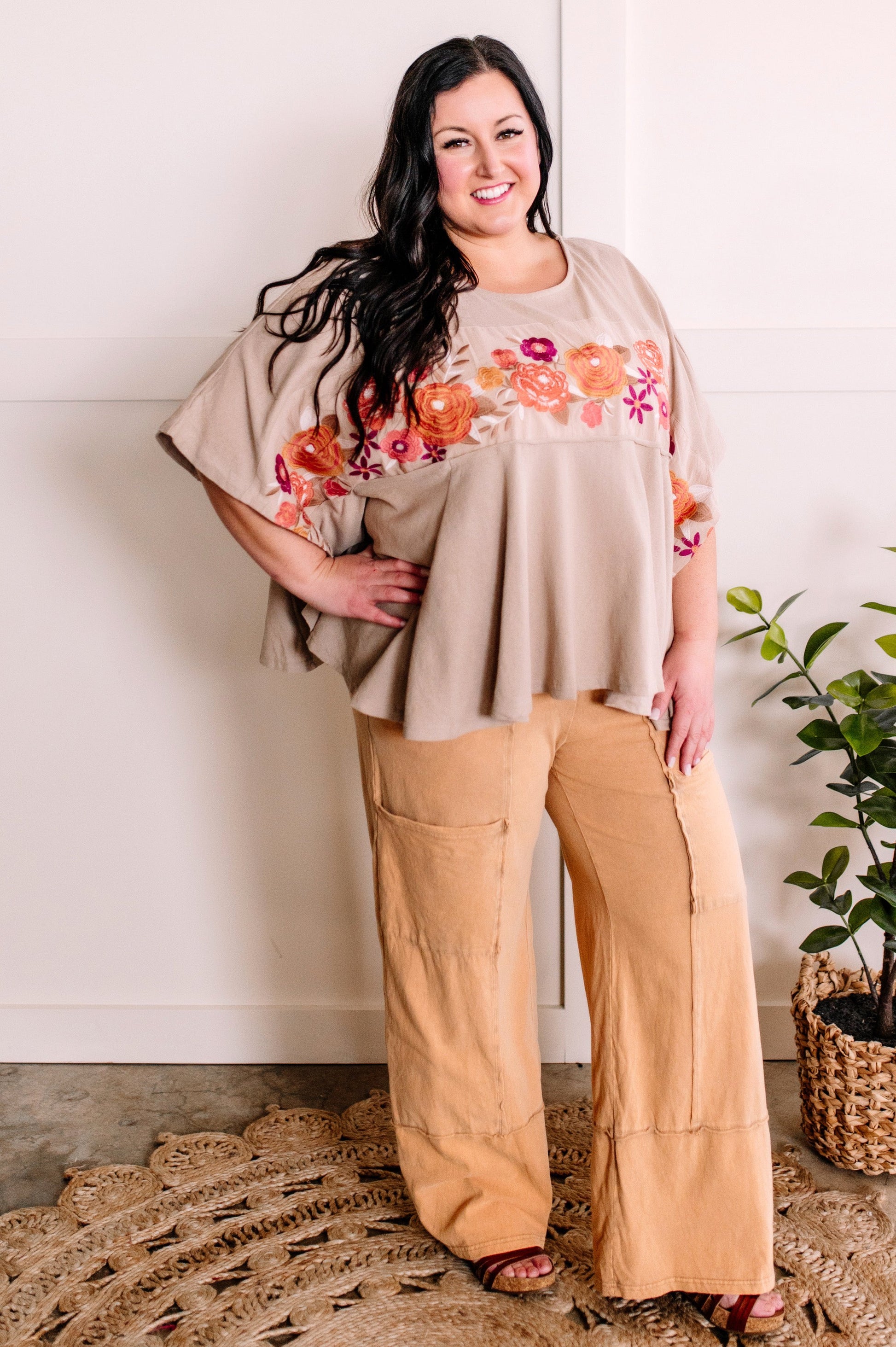 1.15 Savanna Jane Bold Embroidered Floral Top In Natural Dahlia American Boutique Drop Ship