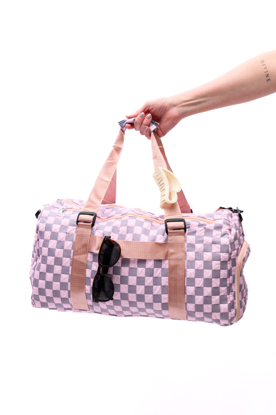 Elevate Travel Duffel in Pink Ave Shops