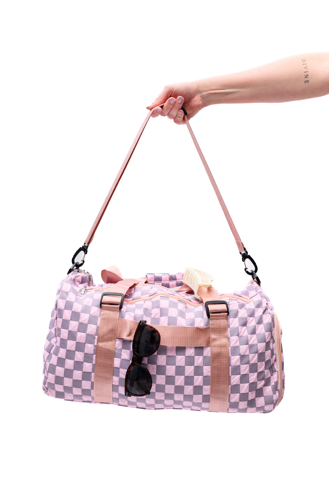 Elevate Travel Duffel in Pink Ave Shops