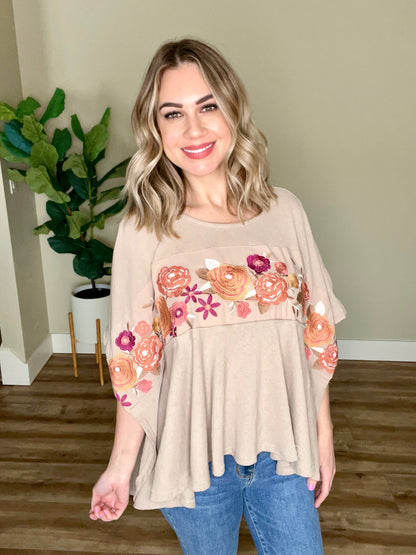 1.15 Savanna Jane Bold Embroidered Floral Top In Natural Dahlia American Boutique Drop Ship