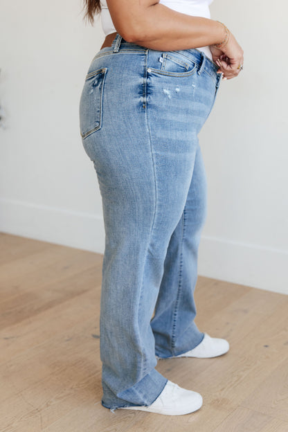 Mildred High Rise V Front Waistband Straight Jeans Ave Shops