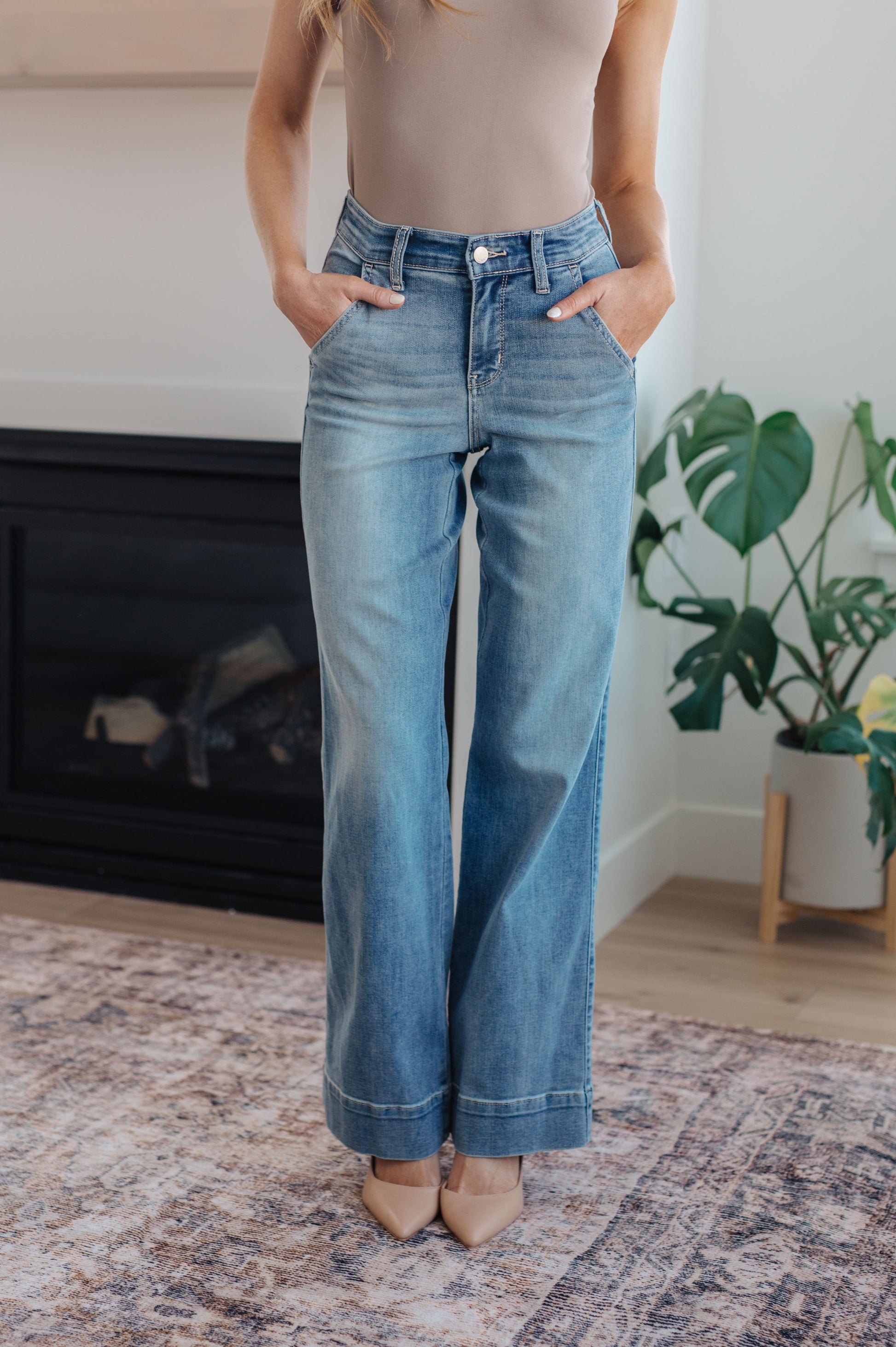 Mindy Mid Rise Wide Leg Jeans Ave Shops