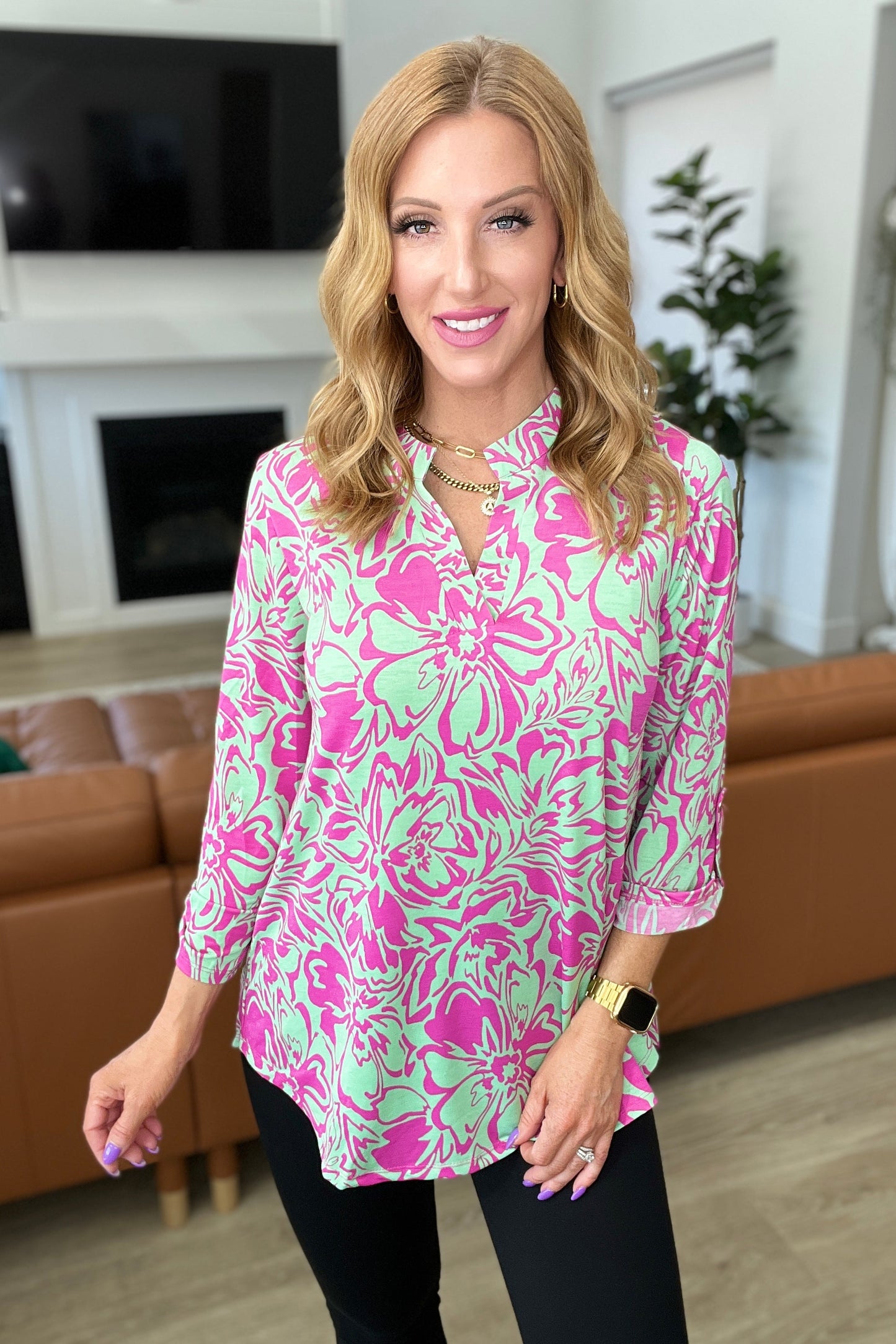 Lizzy Top in Emerald Pink Floral Ave Shops